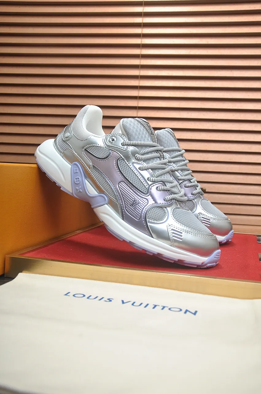 Men's men's shoes 💰640💶[LOUIS VUITTON] (couples 💑 style) new original order 🍀LV Louis Vuitton * - top version of LV classic trendy shoes! Made of imported original fabrics, mesh lining, and original wear-resistant rubber foam outsole! High quality products! Size (Female 35-39) (Male 39-44)